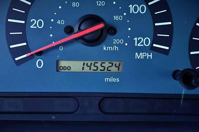 Mitsubishi Galant 2003 photo 1