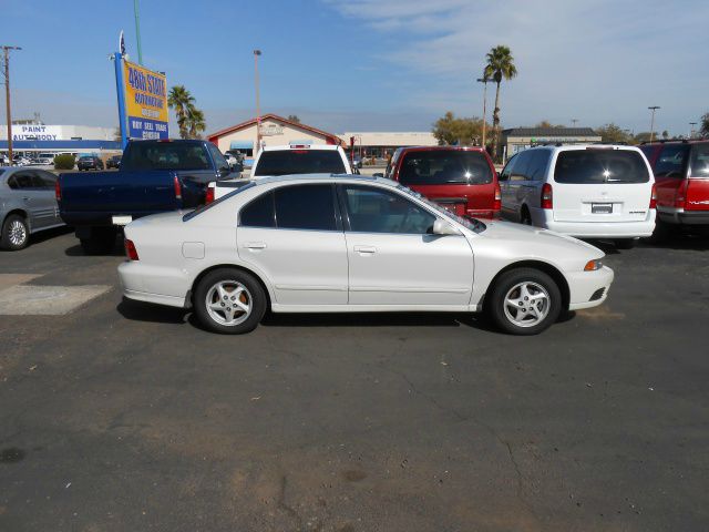 Mitsubishi Galant LW2 Sedan