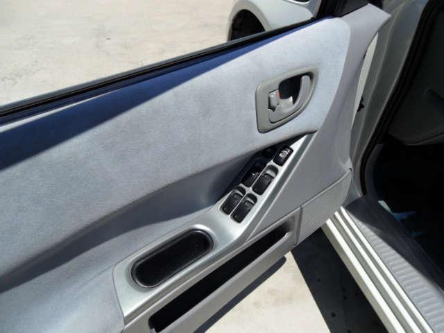 Mitsubishi Galant 2003 photo 4