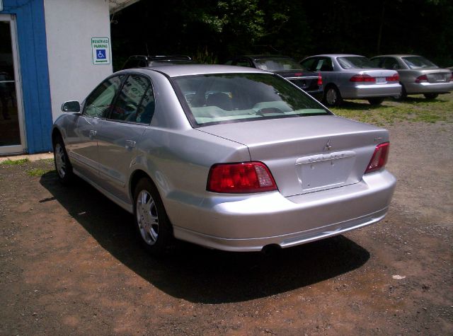 Mitsubishi Galant 2003 photo 1