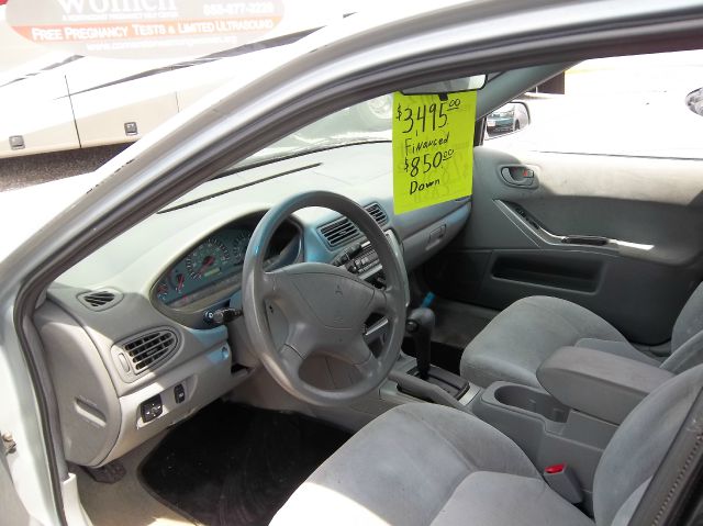 Mitsubishi Galant 2003 photo 2