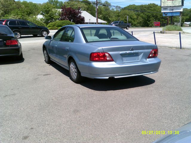 Mitsubishi Galant 2003 photo 4