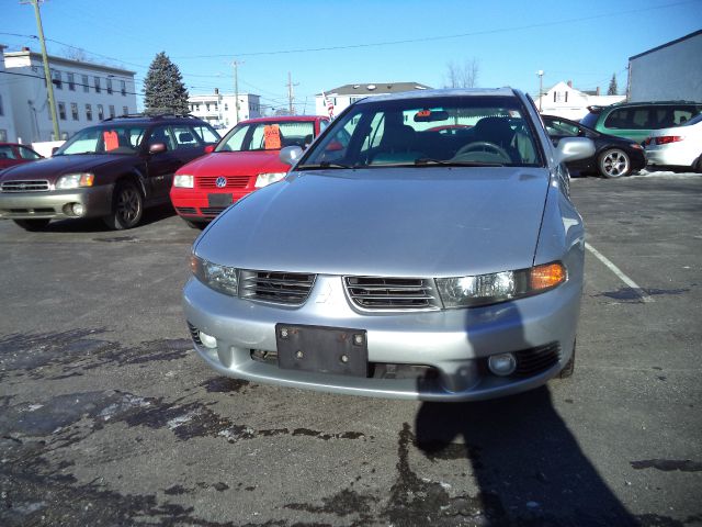 Mitsubishi Galant 2003 photo 2