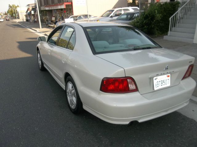 Mitsubishi Galant 2003 photo 0