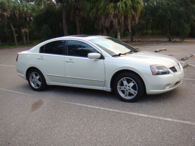 Mitsubishi Galant 2004 photo 3