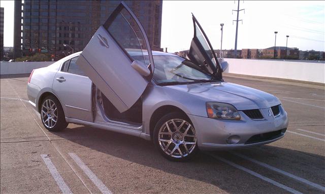 Mitsubishi Galant 2004 photo 4