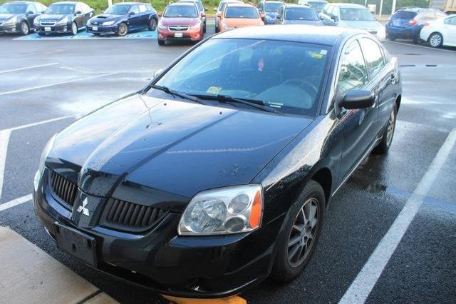 Mitsubishi Galant 2004 photo 1
