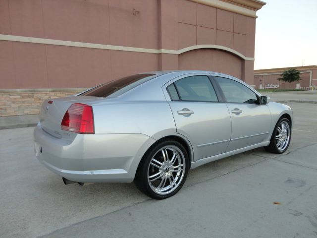Mitsubishi Galant 2004 photo 3
