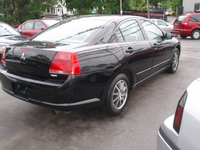 Mitsubishi Galant 2005 photo 6