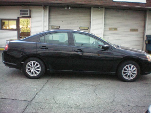 Mitsubishi Galant 2005 photo 1