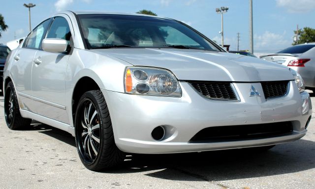 Mitsubishi Galant 2005 photo 3