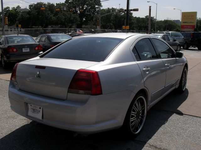 Mitsubishi Galant 2006 photo 1