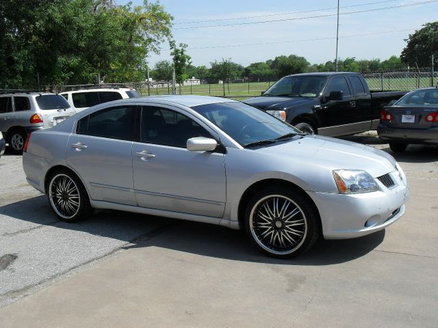 Mitsubishi Galant 2006 photo 2