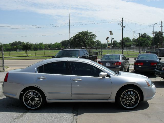 Mitsubishi Galant 2006 photo 4