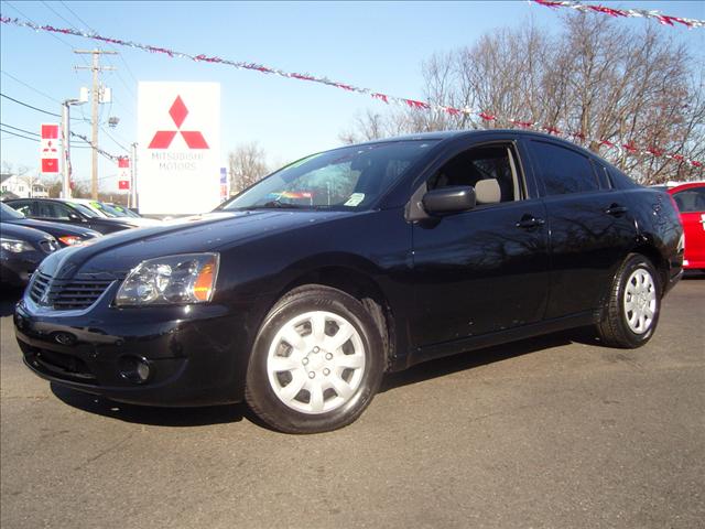 Mitsubishi Galant LW2 Sedan