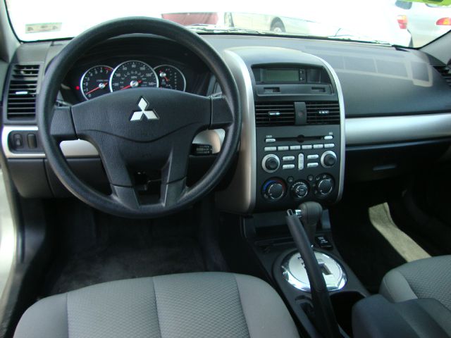 Mitsubishi Galant 2007 photo 1