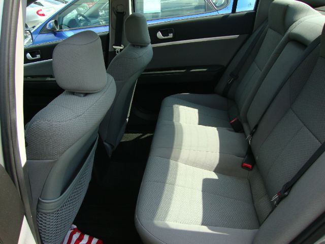 Mitsubishi Galant 2007 photo 2