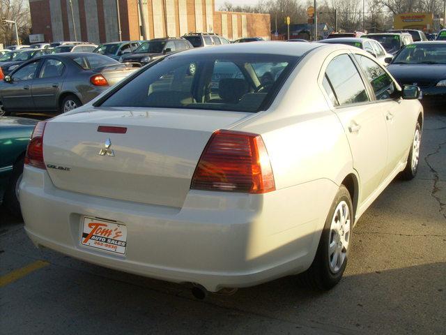 Mitsubishi Galant 2007 photo 1