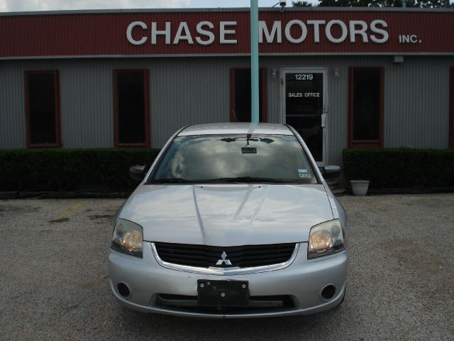 Mitsubishi Galant 2007 photo 2