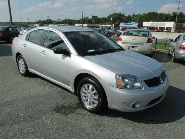 Mitsubishi Galant 2008 photo 2
