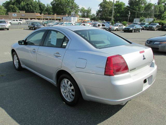 Mitsubishi Galant 2008 photo 4