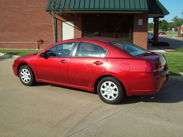 Mitsubishi Galant 2008 photo 2