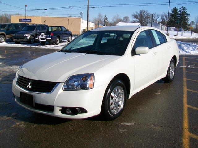 Mitsubishi Galant LW2 Sedan