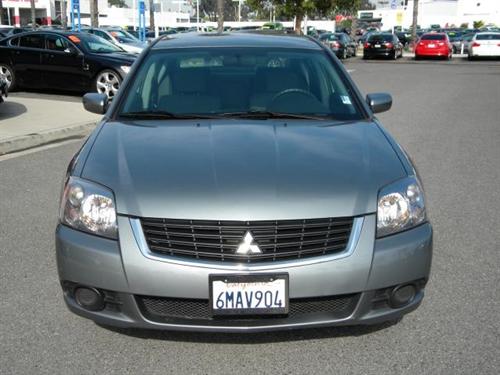 Mitsubishi Galant 2009 photo 2