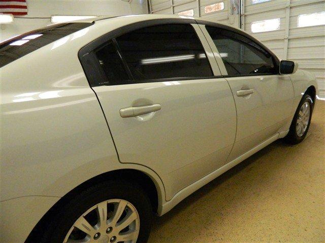 Mitsubishi Galant 2009 photo 1