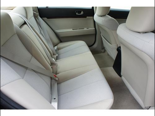 Mitsubishi Galant 2009 photo 3