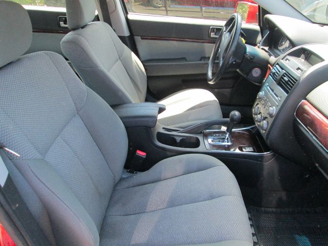 Mitsubishi Galant 2009 photo 11
