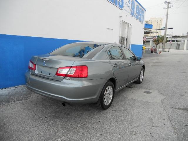 Mitsubishi Galant 2009 photo 3