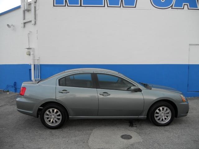Mitsubishi Galant 2009 photo 4