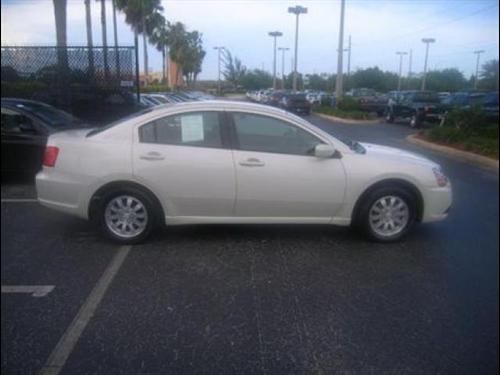 Mitsubishi Galant 2009 photo 1
