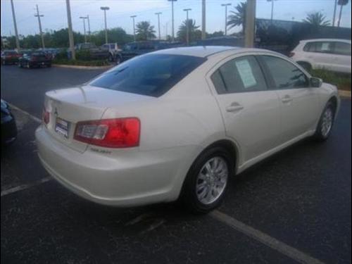 Mitsubishi Galant 2009 photo 2