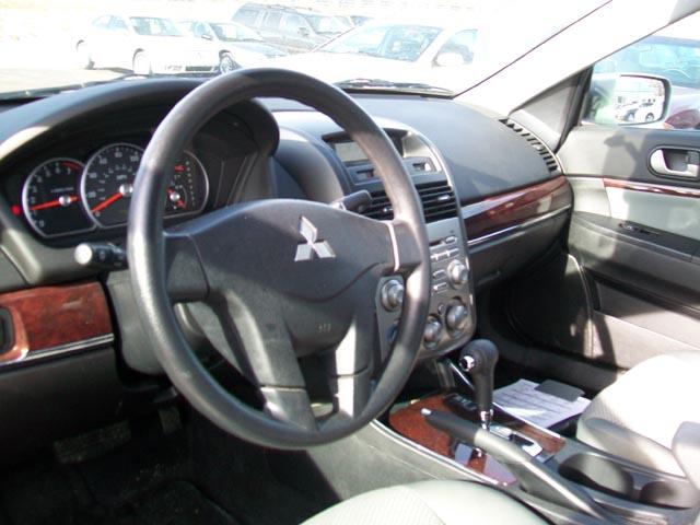 Mitsubishi Galant 2009 photo 1
