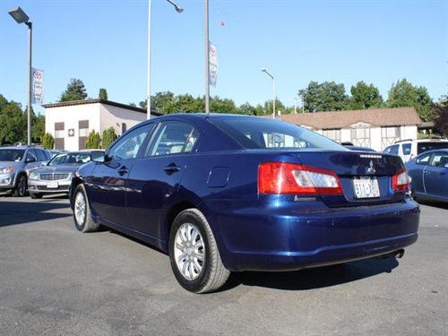 Mitsubishi Galant 2009 photo 2