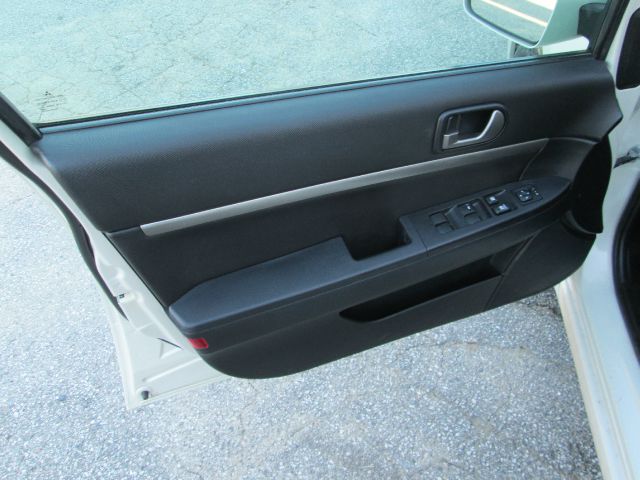 Mitsubishi Galant 2009 photo 3