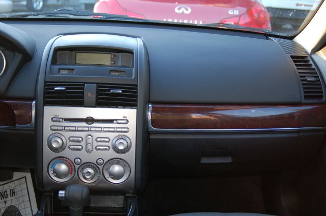 Mitsubishi Galant LW2 Sedan