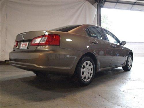 Mitsubishi Galant 2009 photo 1