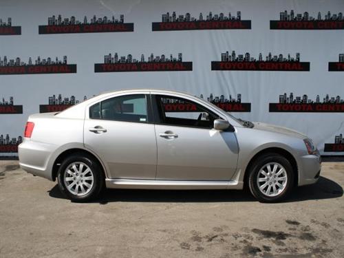 Mitsubishi Galant 2010 photo 2