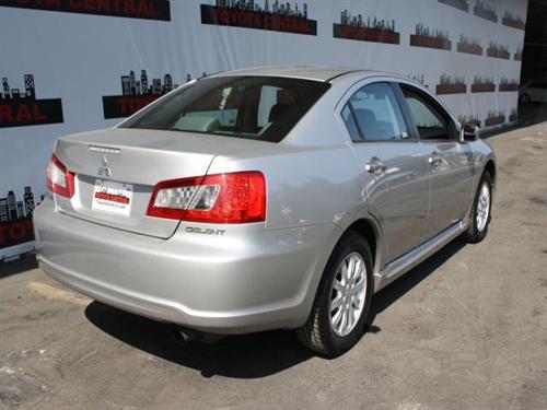 Mitsubishi Galant 2010 photo 3