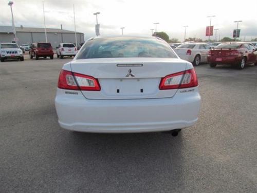 Mitsubishi Galant 2010 photo 3