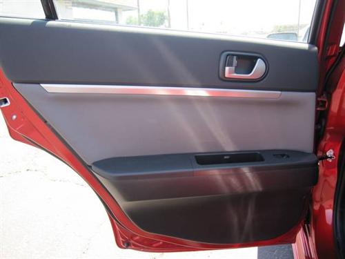 Mitsubishi Galant 2010 photo 1