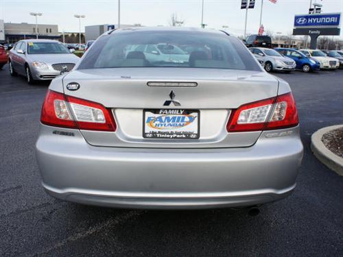 Mitsubishi Galant 2010 photo 3