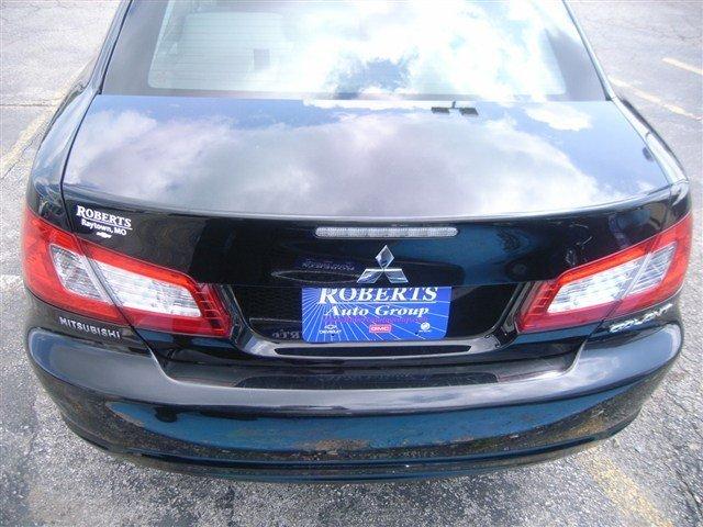 Mitsubishi Galant 2010 photo 3