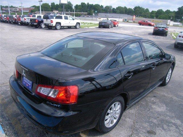 Mitsubishi Galant 2010 photo 5