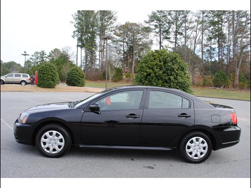 Mitsubishi Galant 2010 photo 1