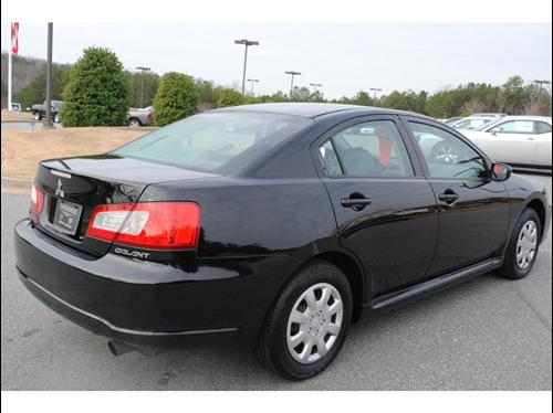 Mitsubishi Galant 2010 photo 4