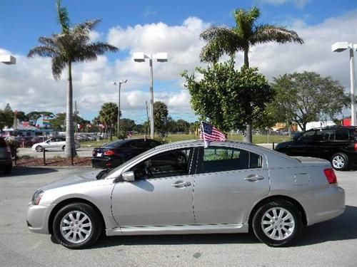 Mitsubishi Galant 2010 photo 1